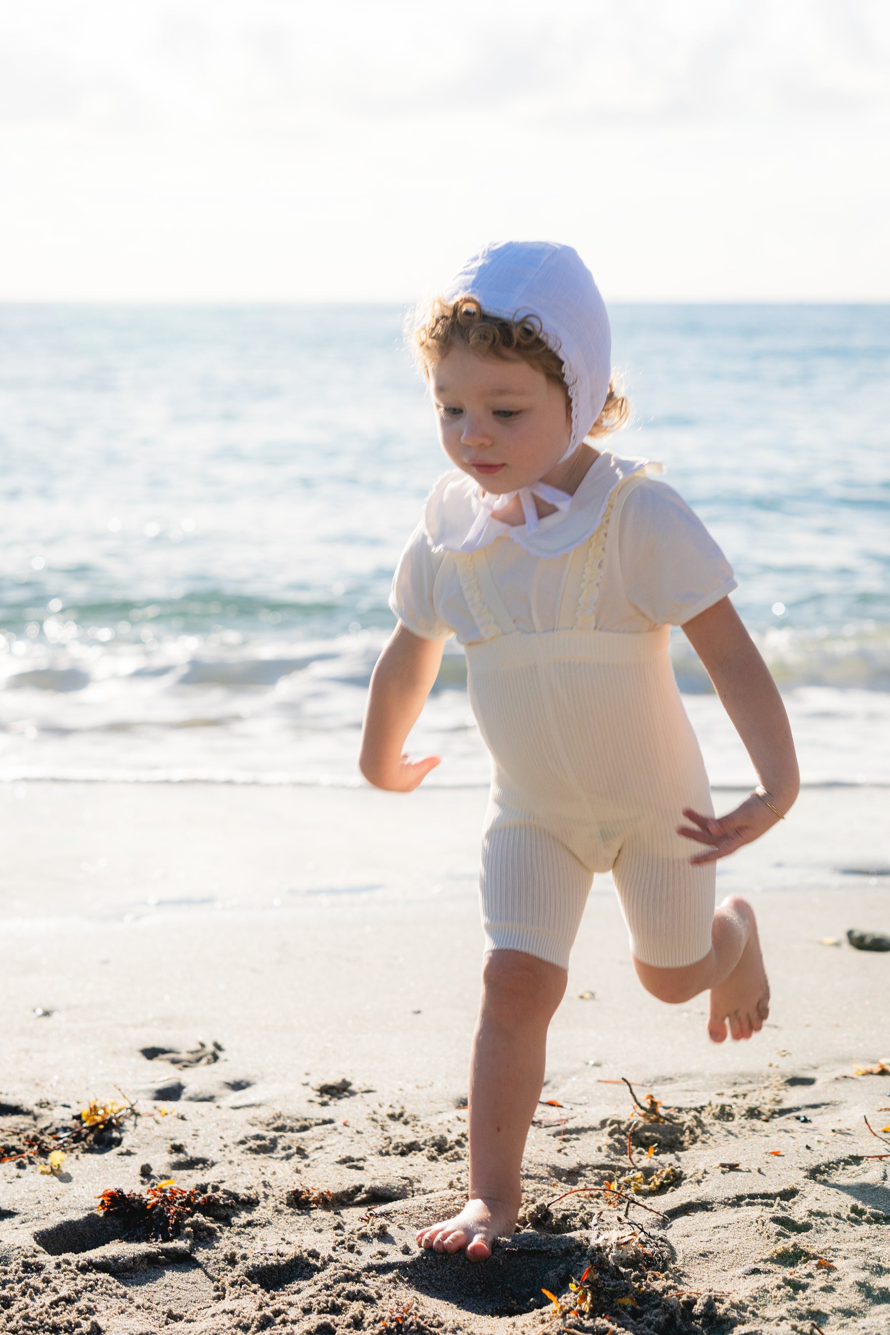 Lace Trim linen bonnet