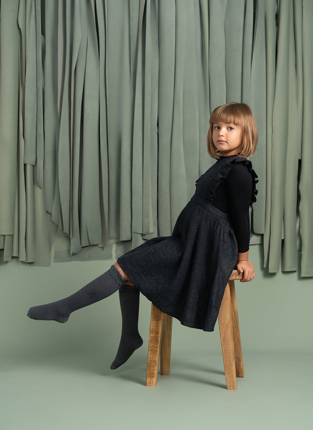 Scalloped Bow Texture Tights
