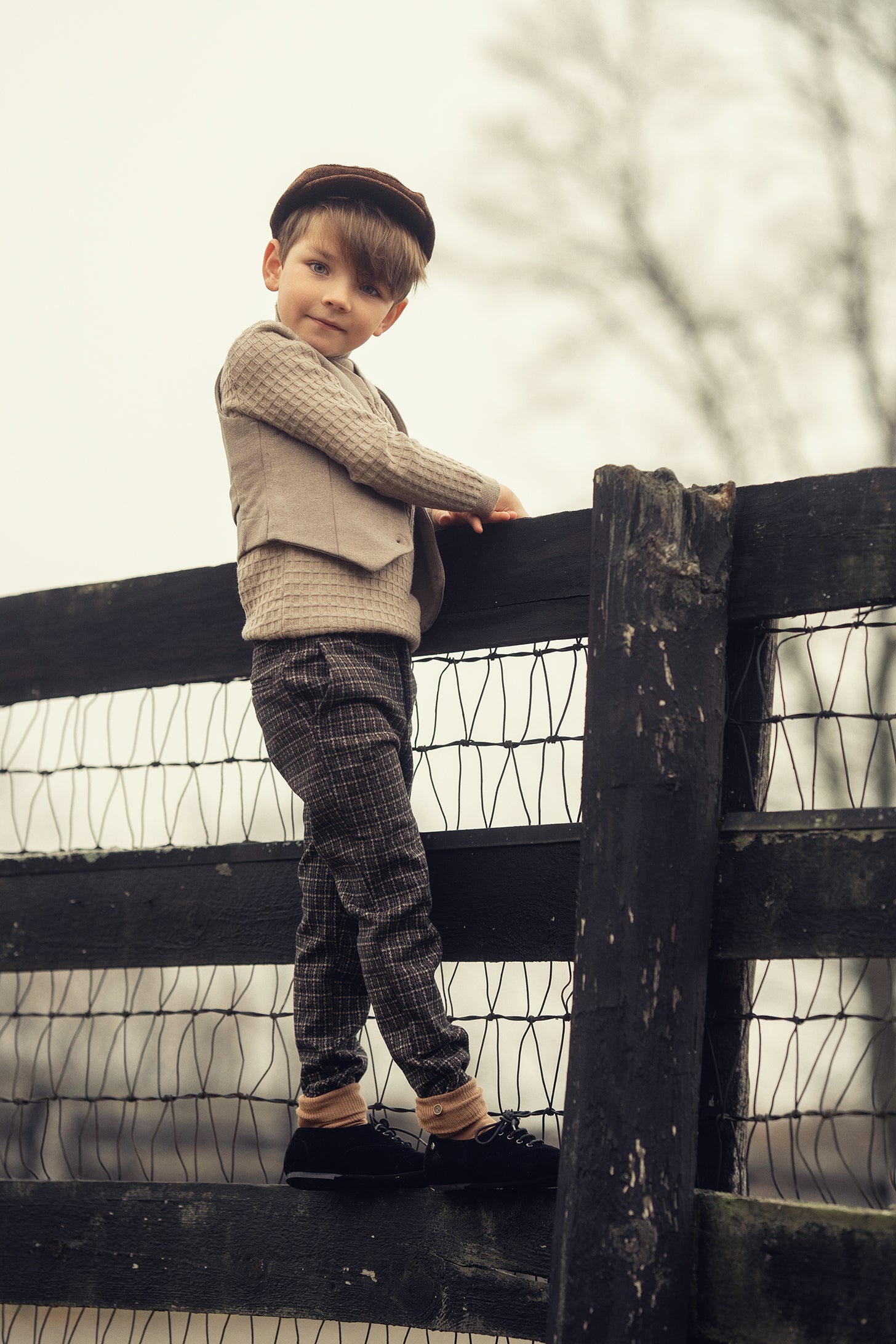 Button Cuff Knee