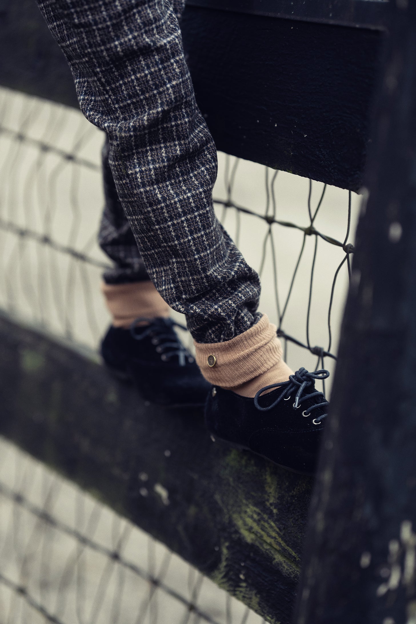Button Cuff Crew