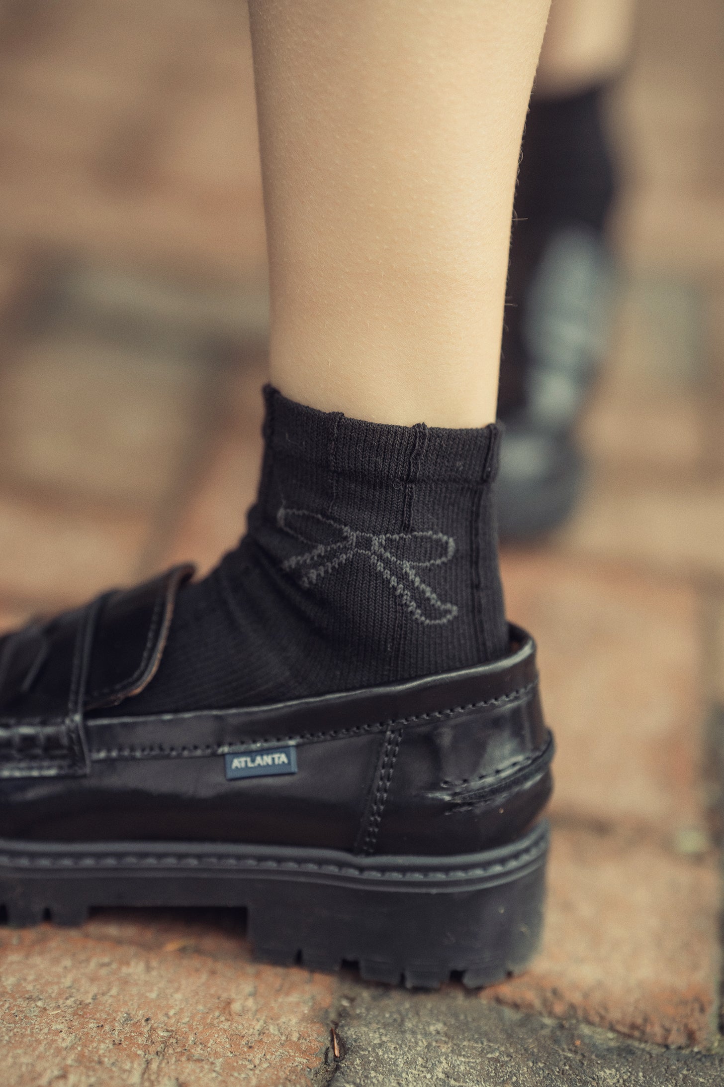 Bow Ankle