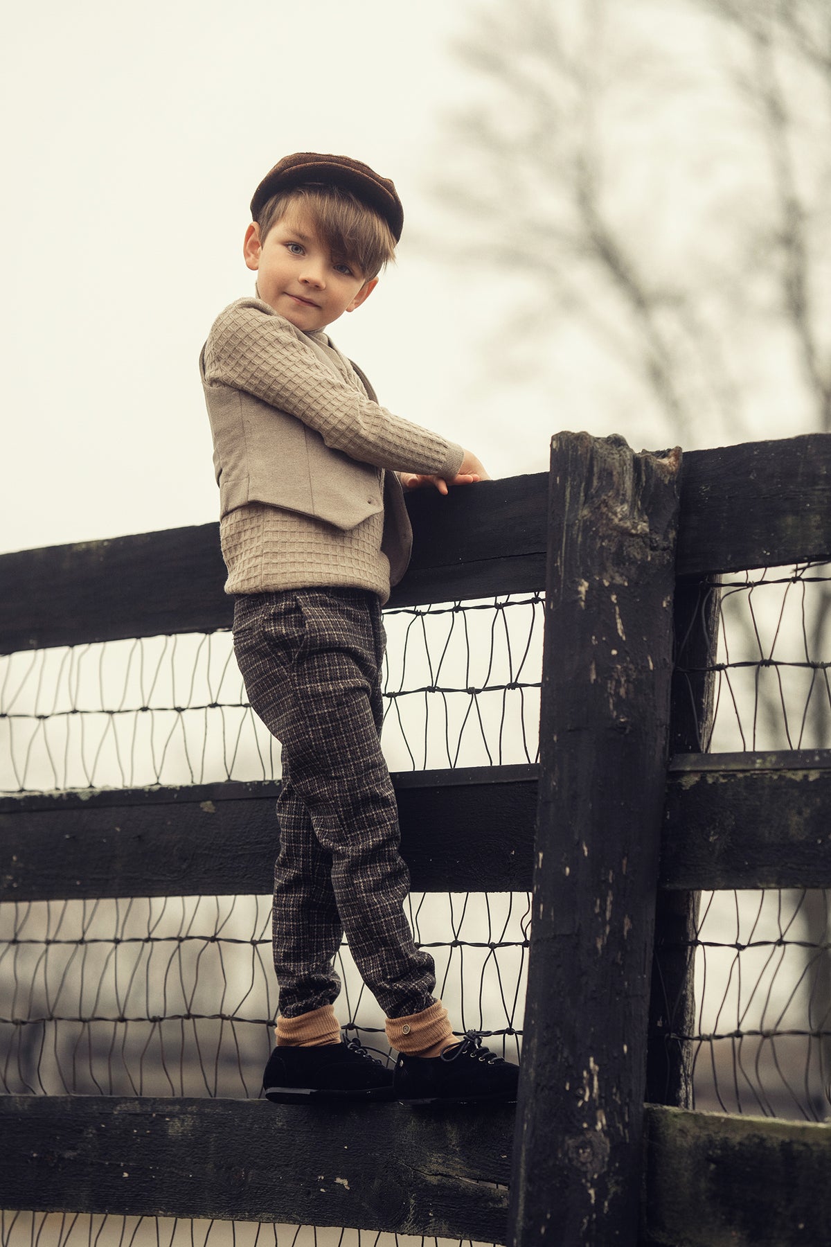 Button Cuff Knee