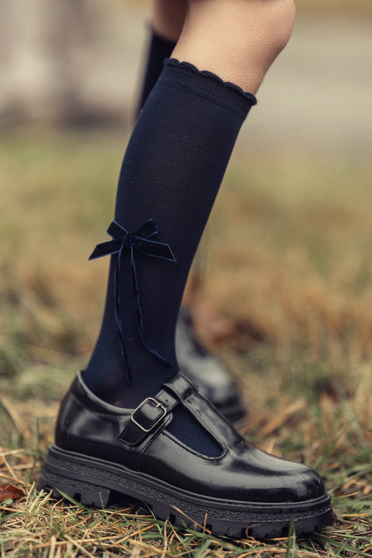Thin Velvet Bow Knee