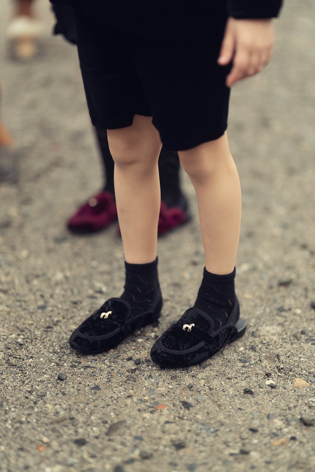 Crushed Velvet Slippers-Black